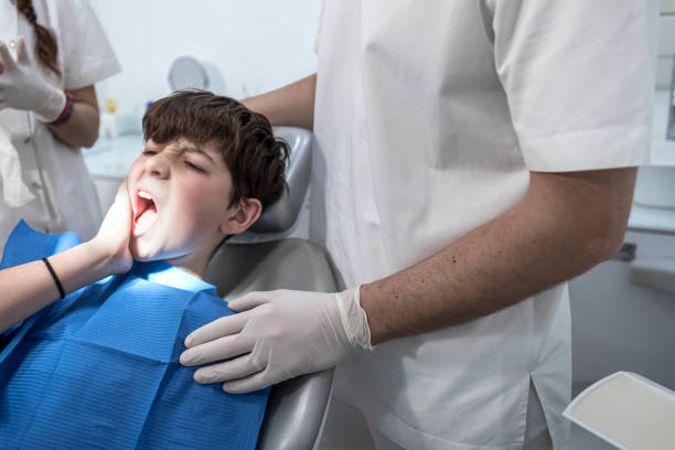 Best Emergency Dental Care for Broken or Chipped Teeth in Lordstown, OH
